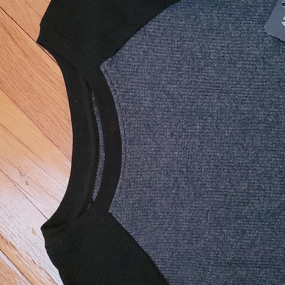 Long sleeve t-shirt - Picture 2 of 4